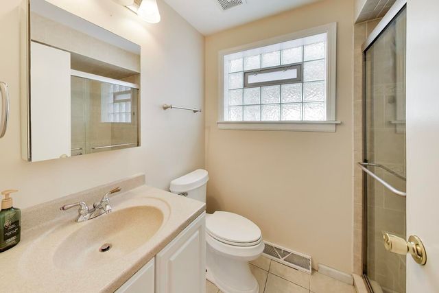 2972 S Loomis Street, Chicago, IL 60608