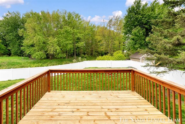 10775 Lance Avenue, Allendale, MI 49401
