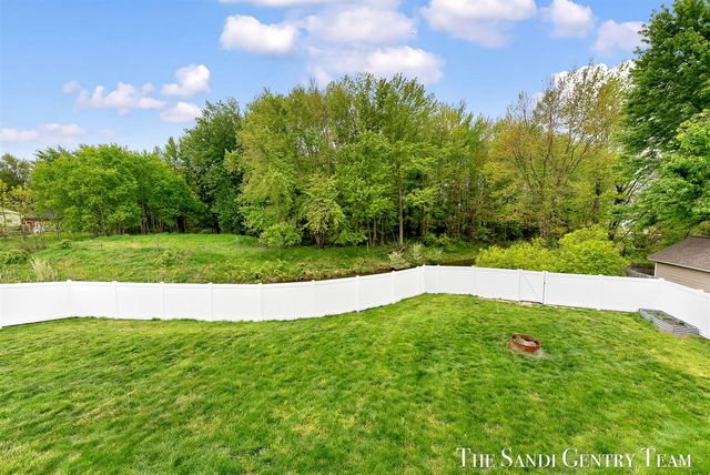 10775 Lance Avenue, Allendale, MI 49401