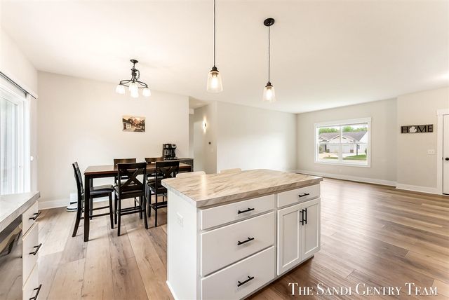 10775 Lance Avenue, Allendale, MI 49401