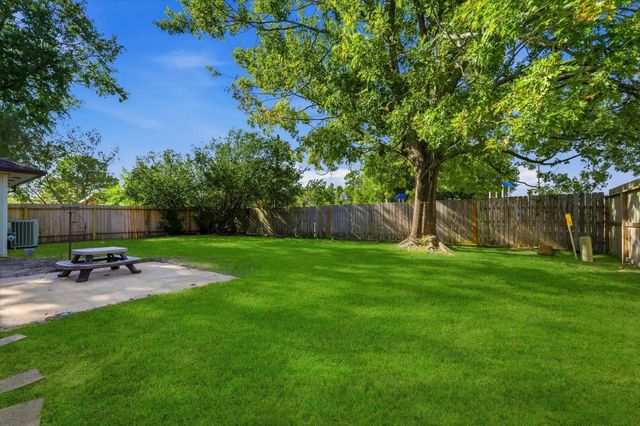 18823 Long Trace Drive, Humble, TX 77346