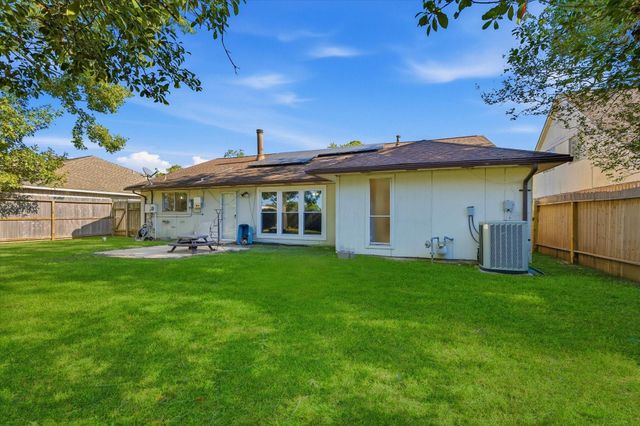 18823 Long Trace Drive, Humble, TX 77346