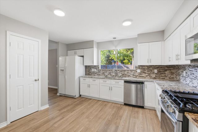 18823 Long Trace Drive, Humble, TX 77346