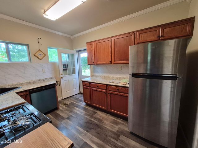 2057 Brookview Road, Schodack, NY 12033