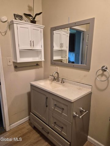 2057 Brookview Road, Schodack, NY 12033