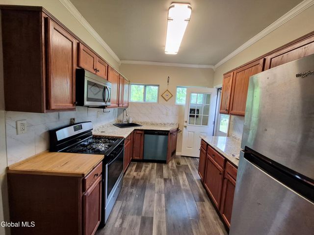 2057 Brookview Road, Schodack, NY 12033