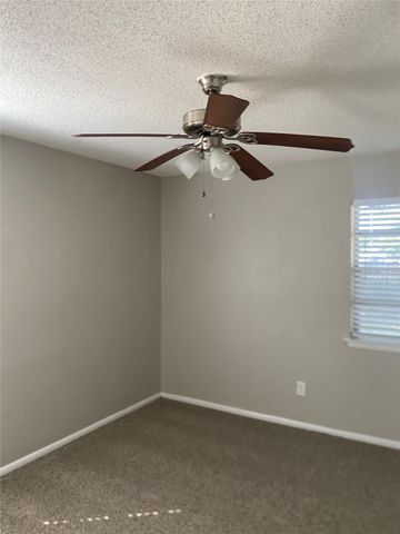 4927 Eastgate Circle, Dallas, TX 75216