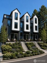 15420 2nd Ave NE (Homesite #18), Shoreline, WA 98155
