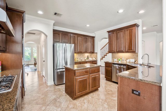 11306 Longmire Creek Court, Conroe, TX 77304