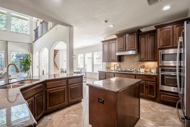 11306 Longmire Creek Court, Conroe, TX 77304