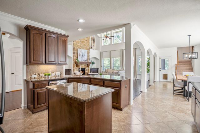 11306 Longmire Creek Court, Conroe, TX 77304