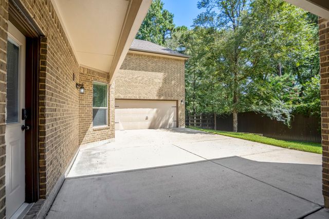 11306 Longmire Creek Court, Conroe, TX 77304