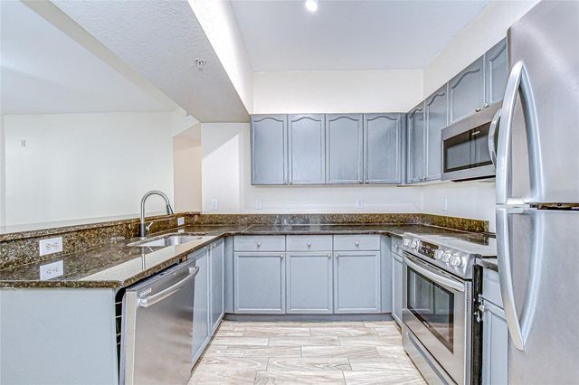 5125 PALM SPRINGS BOULEVARD 3104, Tampa, FL 33647