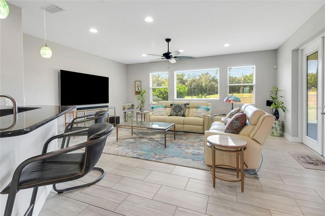 4560 HIGHCREST VIEW, Lady Lake, FL 32159