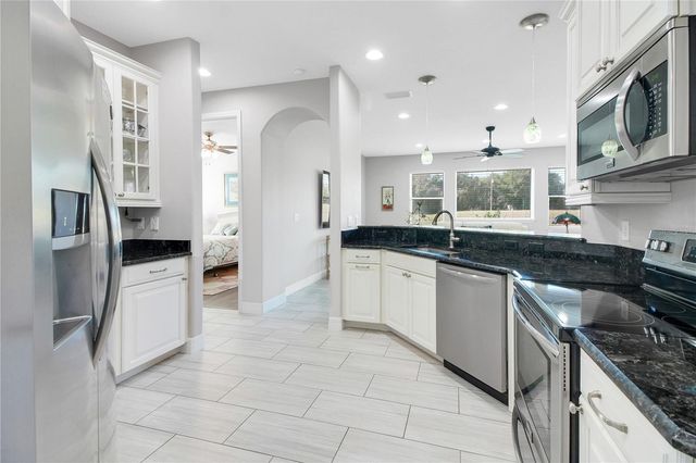 4560 HIGHCREST VIEW, Lady Lake, FL 32159