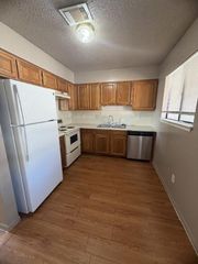 139 Elm DR 302, Lockhart, TX 78644