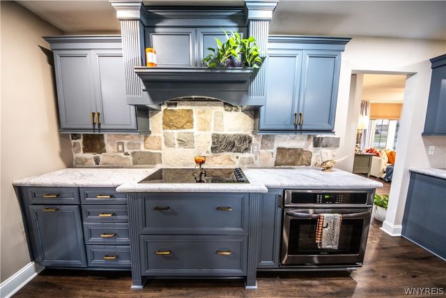 9250 Greiner Road, Clarence, NY 14031