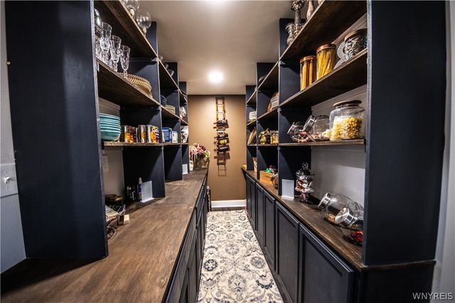 9250 Greiner Road, Clarence, NY 14031