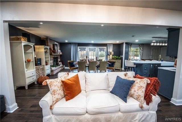 9250 Greiner Road, Clarence, NY 14031