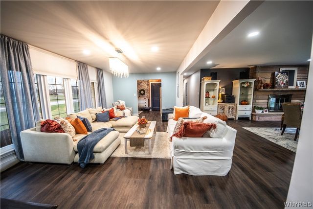 9250 Greiner Road, Clarence, NY 14031