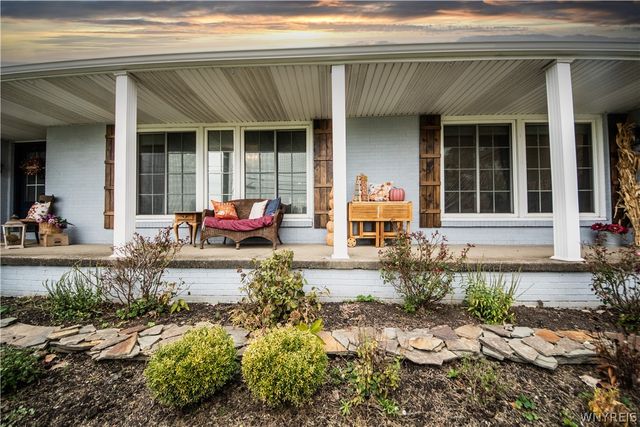 9250 Greiner Road, Clarence, NY 14031