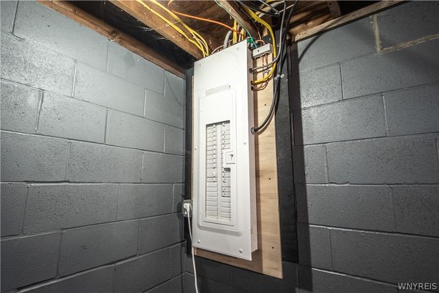 9250 Greiner Road, Clarence, NY 14031