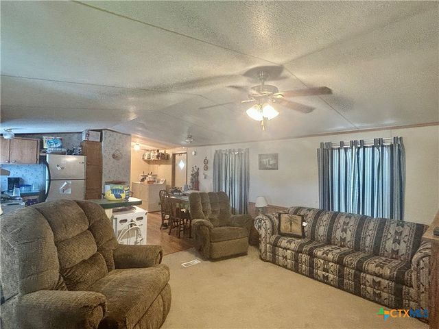 204 N 4th Street, Seadrift, TX 77983