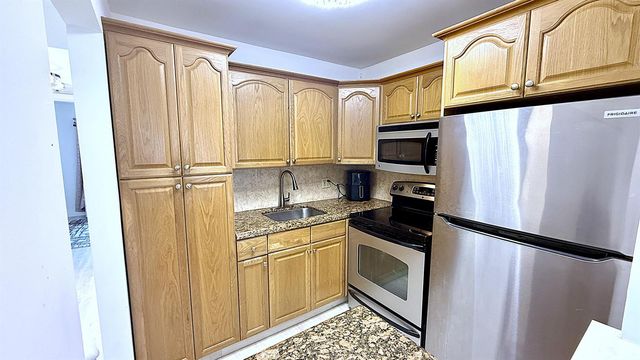 78 Harwood H Crescent, Deerfield Beach, FL 33442