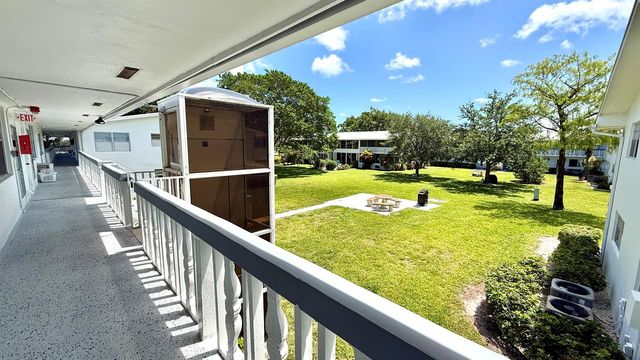 78 Harwood H Crescent, Deerfield Beach, FL 33442