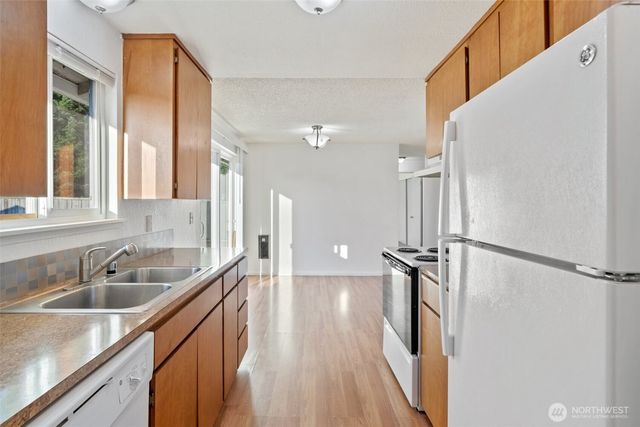 111 113 175th Street S, Spanaway, WA 98387