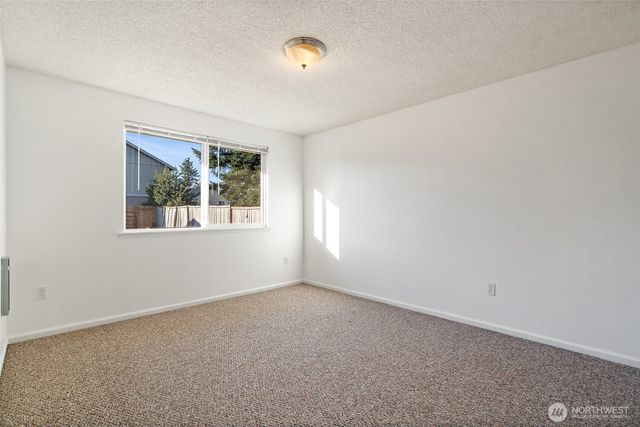 111 113 175th Street S, Spanaway, WA 98387