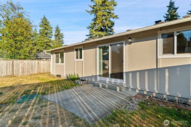 111 113 175th Street S, Spanaway, WA 98387