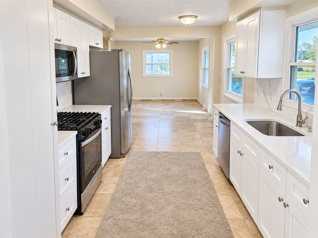 6706 Drew Avenue N, Brooklyn Center, MN 55429 — photo 3