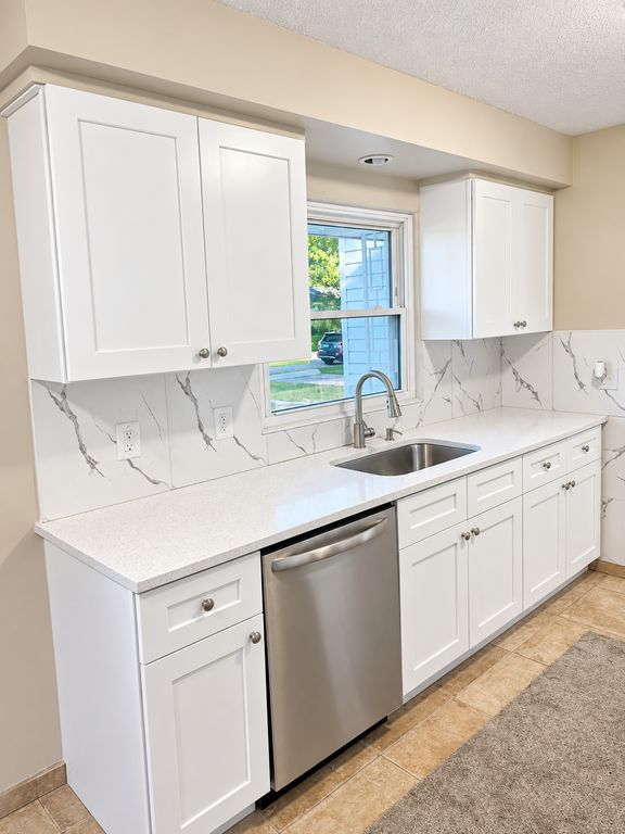 6706 Drew Avenue N, Brooklyn Center, MN 55429 — photo 4
