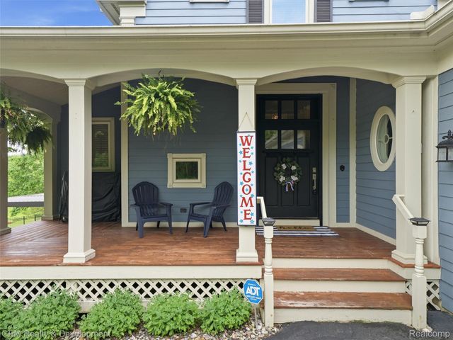 45625 W 9 Mile Road, Novi, MI 48374