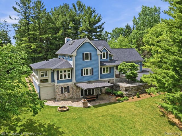 45625 W 9 Mile Road, Novi, MI 48374