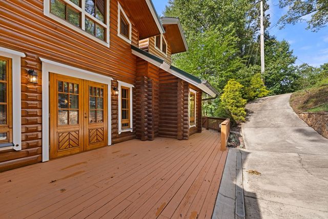 214 Cross Creek Trail, Robbinsville, NC 28771