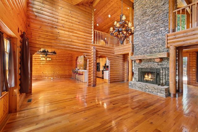 214 Cross Creek Trail, Robbinsville, NC 28771