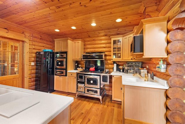 214 Cross Creek Trail, Robbinsville, NC 28771