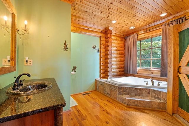 214 Cross Creek Trail, Robbinsville, NC 28771