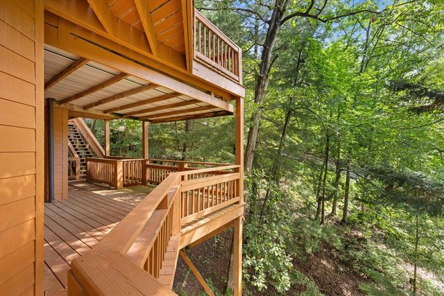 214 Cross Creek Trail, Robbinsville, NC 28771