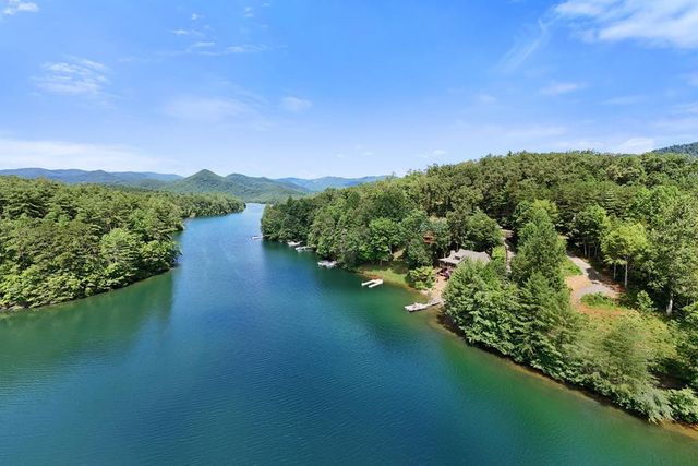 214 Cross Creek Trail, Robbinsville, NC 28771