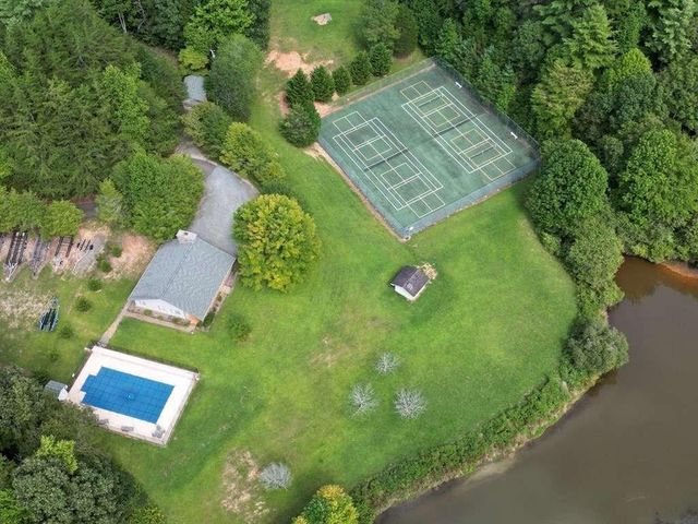 214 Cross Creek Trail, Robbinsville, NC 28771