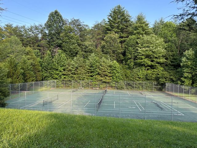 214 Cross Creek Trail, Robbinsville, NC 28771