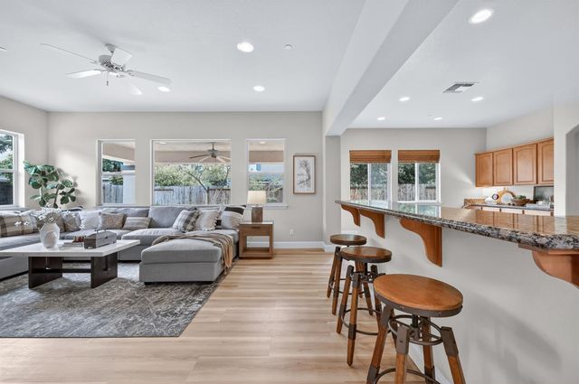 503 Lohse Ct, Lincoln, CA 95648