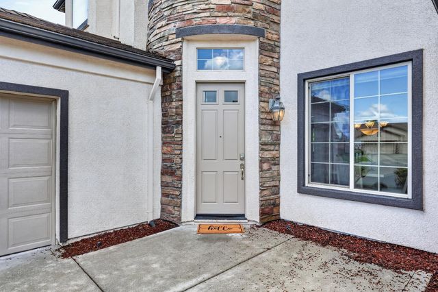 503 Lohse Ct, Lincoln, CA 95648