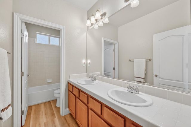 503 Lohse Ct, Lincoln, CA 95648