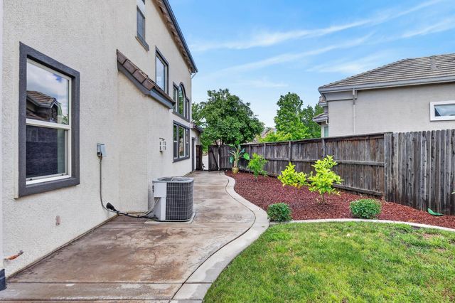 503 Lohse Ct, Lincoln, CA 95648