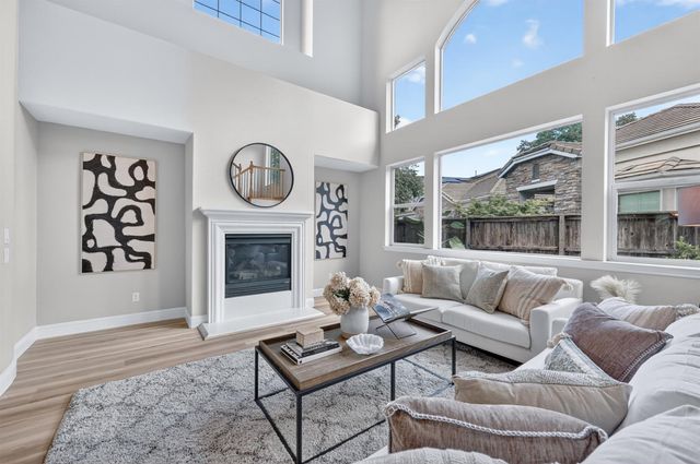 503 Lohse Ct, Lincoln, CA 95648