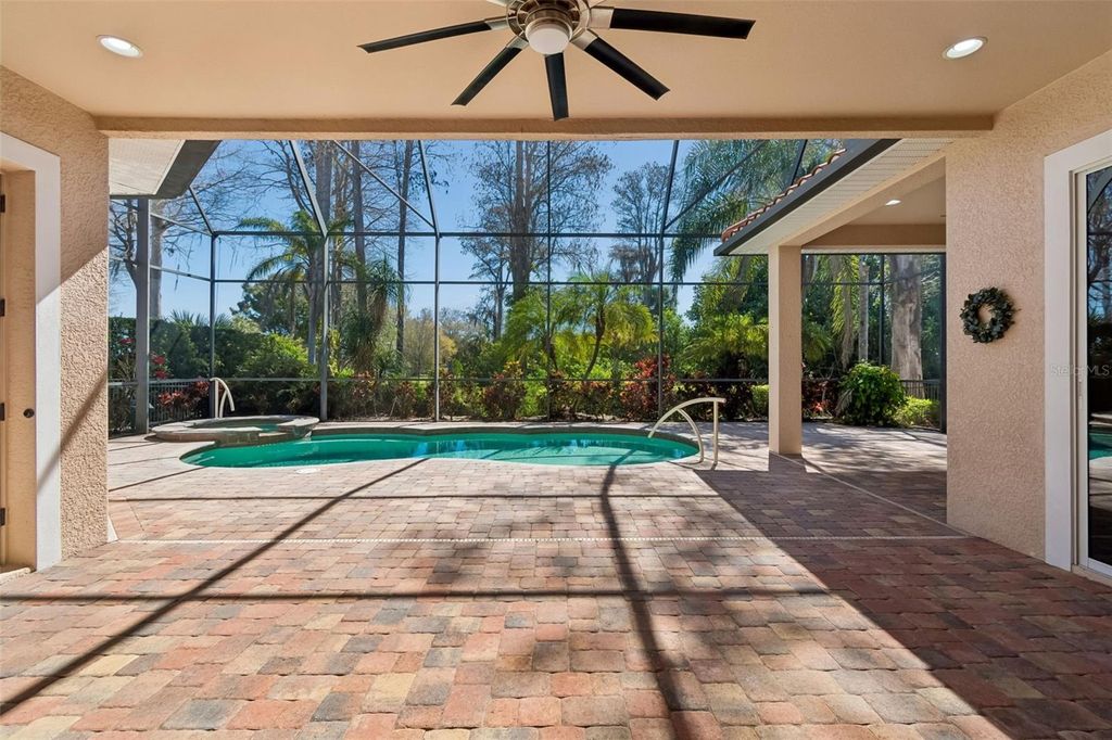 Image 40 of property listing at 2630 GRAND LAKESIDE DRIVE, Palm Harbor, FL 34684